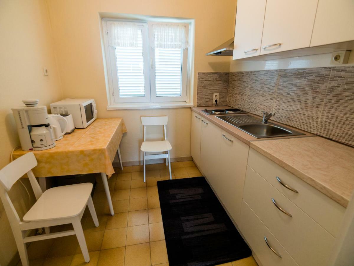 689 Banjol Appartement Buitenkant foto