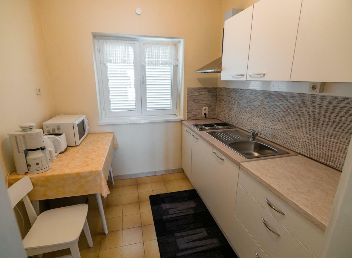 689 Banjol Appartement Buitenkant foto